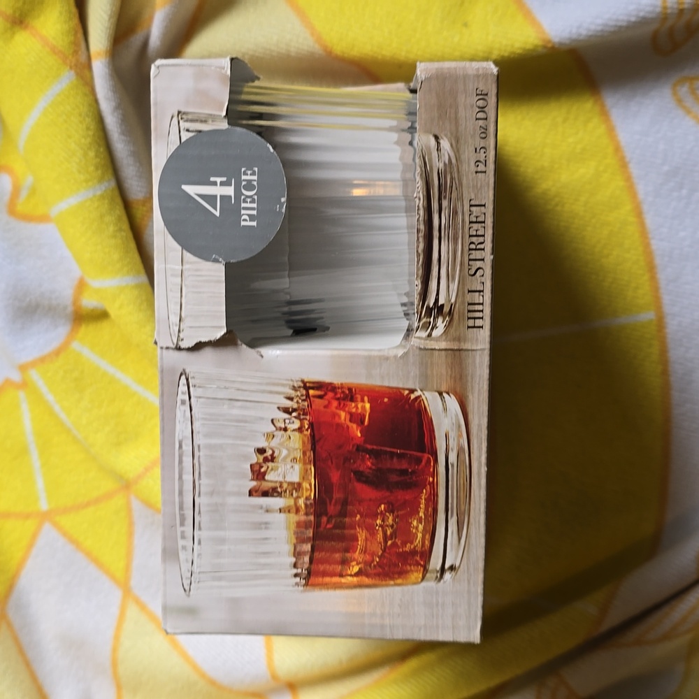NIB -Circleware Hill Street Whiskey Glasses 12.5oz, set of 4
